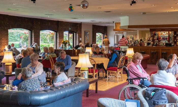 With a bustling, vibrant Lounge, we are the perfect place to meet